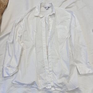 Old Navy button down boyfriend shirt